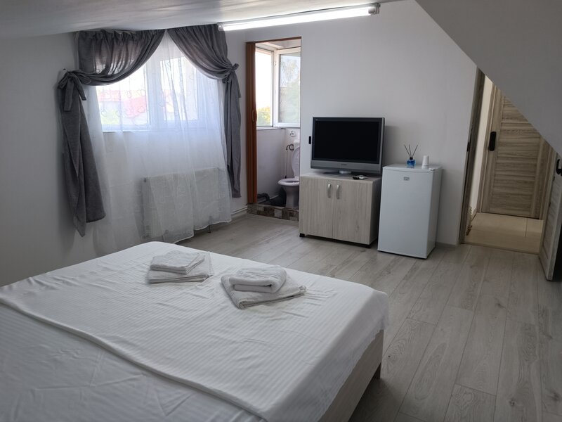 Drumul Taberei, Ghencea inchiriez in regim hotelier