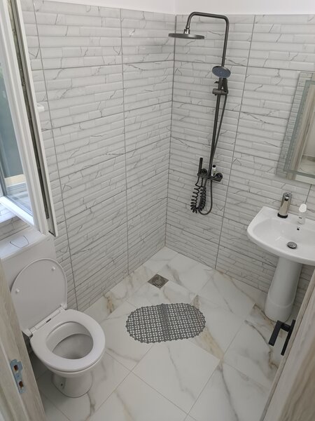 Drumul Taberei, Ghencea inchiriez in regim hotelier